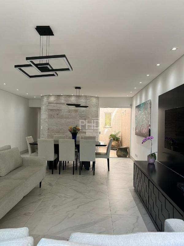 Sobrado para alugar com 3 quartos, 254m² - Foto 2
