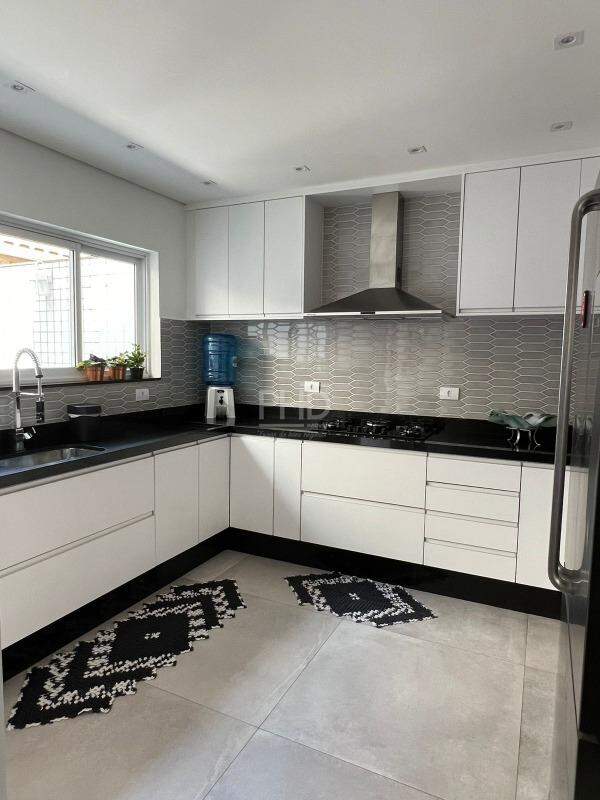 Sobrado para alugar com 3 quartos, 254m² - Foto 10
