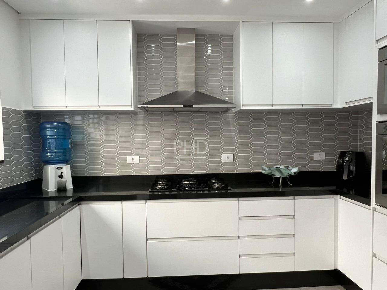 Sobrado para alugar com 3 quartos, 254m² - Foto 9