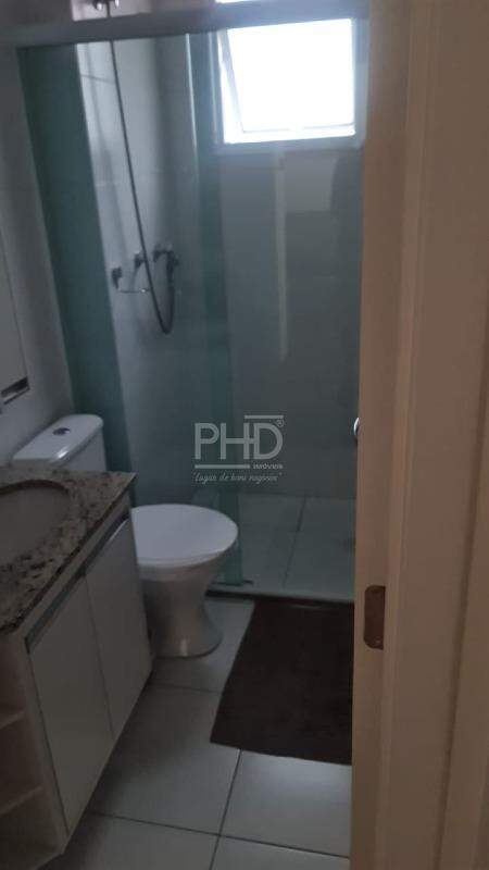 Apartamento para alugar com 2 quartos, 70m² - Foto 7