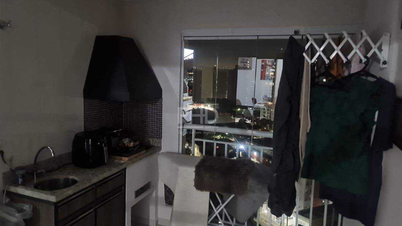 Apartamento para alugar com 2 quartos, 70m² - Foto 11