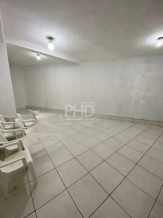 Apartamento para alugar com 2 quartos, 70m² - Foto 13