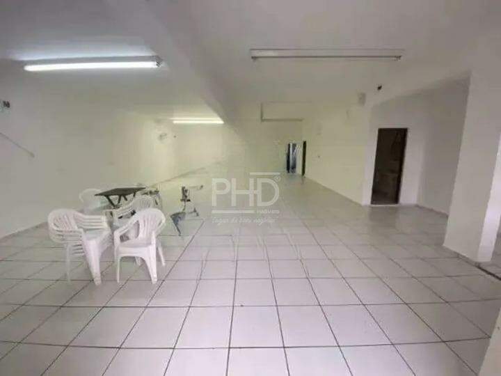 Apartamento para alugar com 2 quartos, 70m² - Foto 16