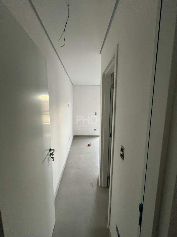 Apartamento para alugar com 2 quartos, 93m² - Foto 7