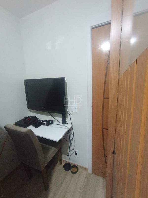 Apartamento para alugar com 2 quartos, 42m² - Foto 11