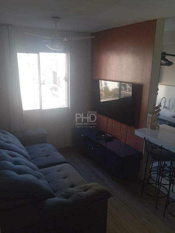Apartamento para alugar com 2 quartos, 42m² - Foto 2