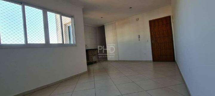 Apartamento para alugar com 3 quartos, 150m² - Foto 4