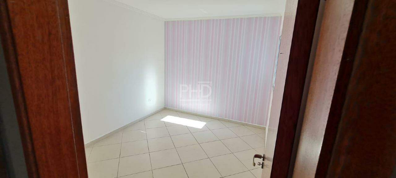 Apartamento para alugar com 3 quartos, 150m² - Foto 13