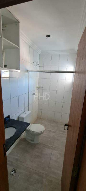 Apartamento para alugar com 3 quartos, 150m² - Foto 22