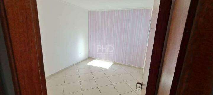 Apartamento para alugar com 3 quartos, 150m² - Foto 2