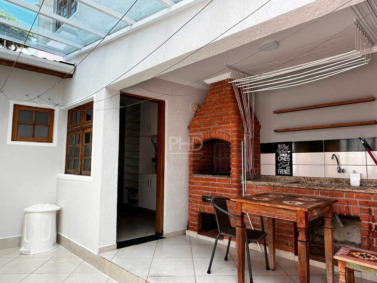 Casa para alugar com 3 quartos, 250m² - Foto 54