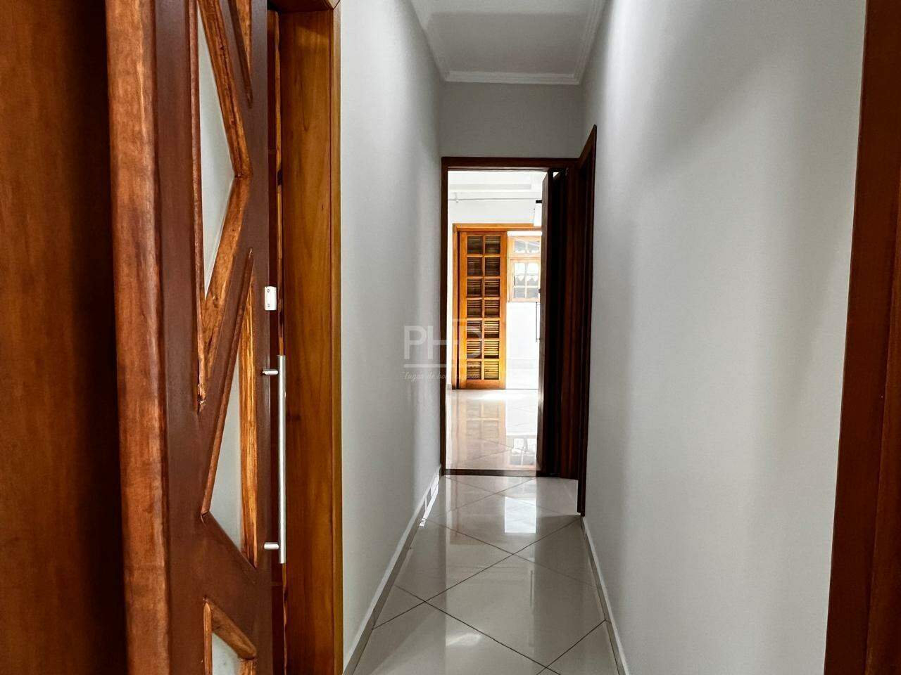 Casa para alugar com 3 quartos, 250m² - Foto 49