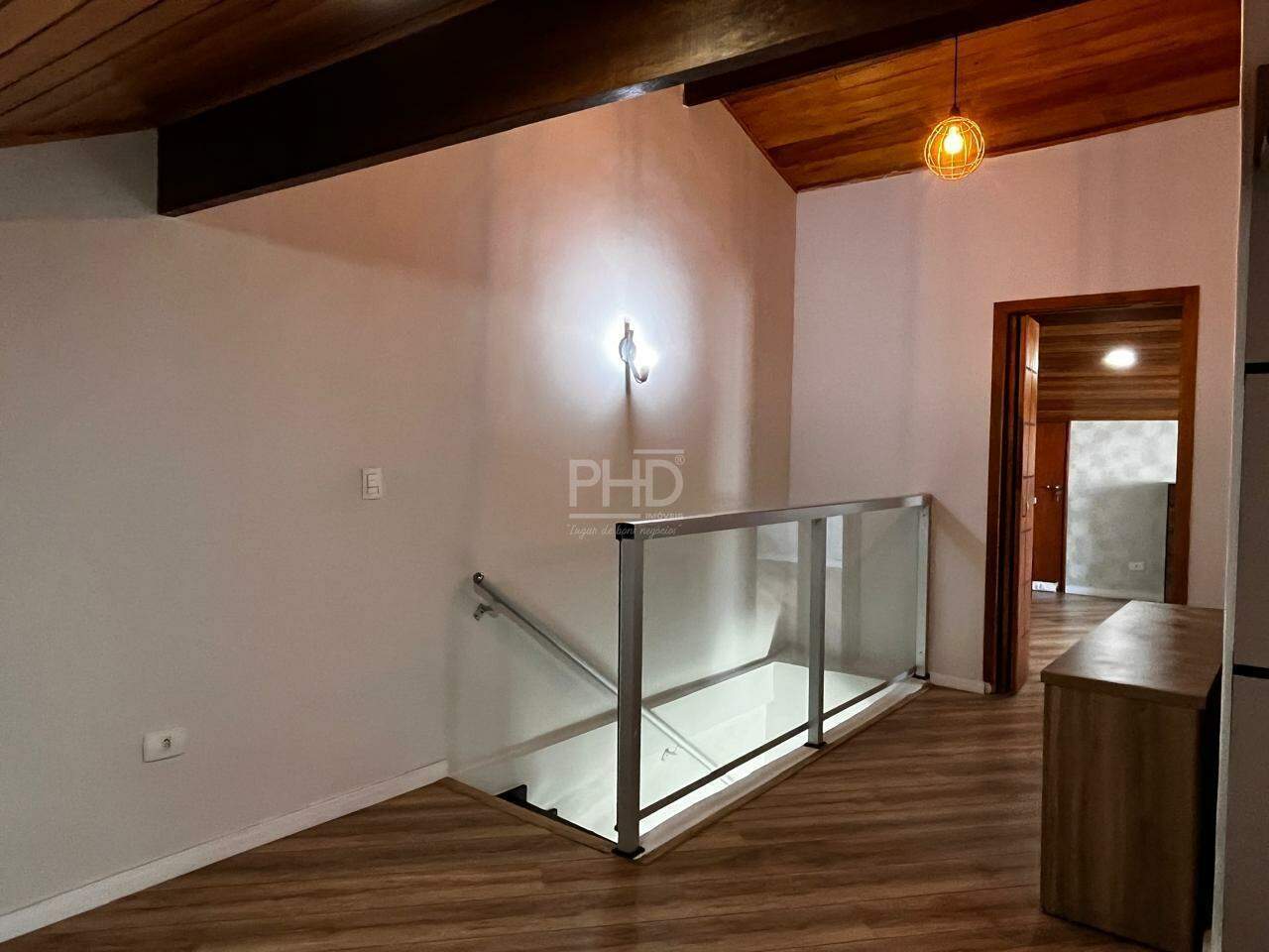 Casa para alugar com 3 quartos, 250m² - Foto 37