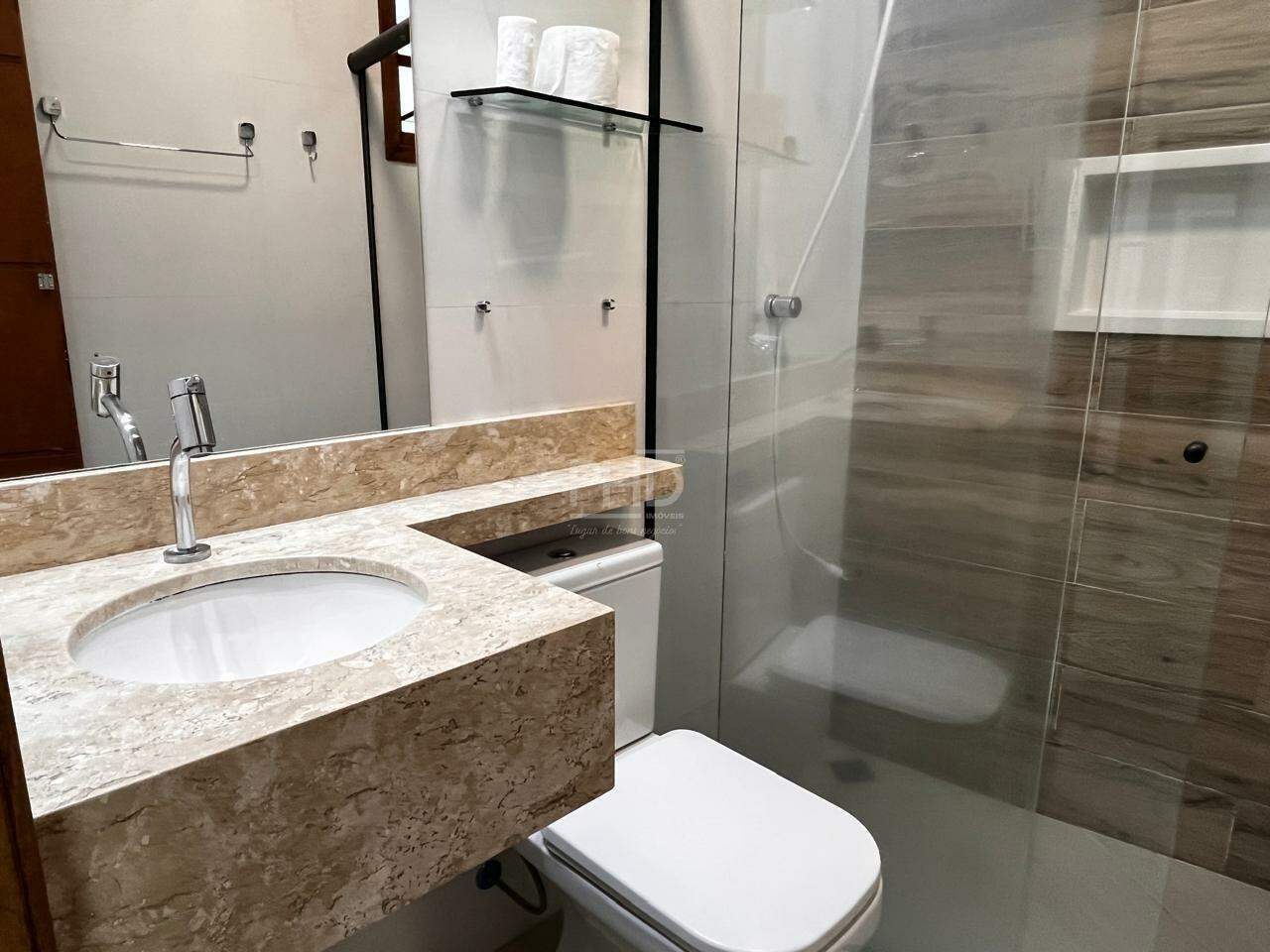 Casa para alugar com 3 quartos, 250m² - Foto 28
