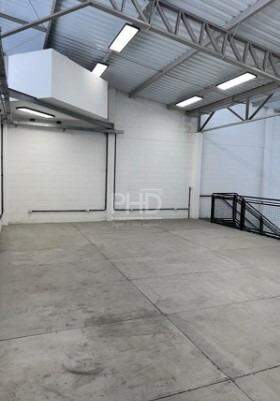 Depósito-Galpão, 352 m² - Foto 2