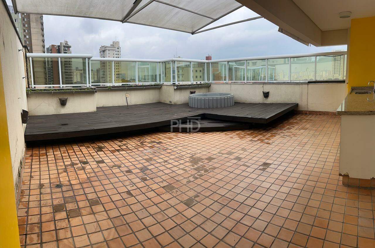Apartamento para alugar com 3 quartos, 192m² - Foto 15