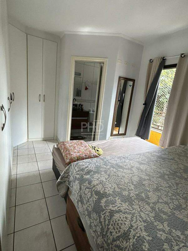 Apartamento à venda com 3 quartos, 107m² - Foto 14