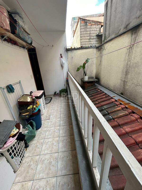 Apartamento à venda com 3 quartos, 107m² - Foto 29
