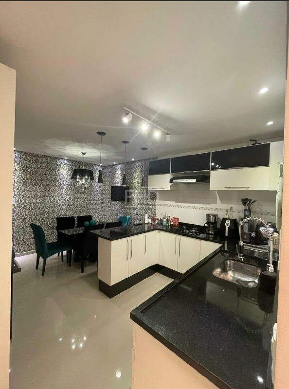 Sobrado à venda com 3 quartos, 130m² - Foto 8
