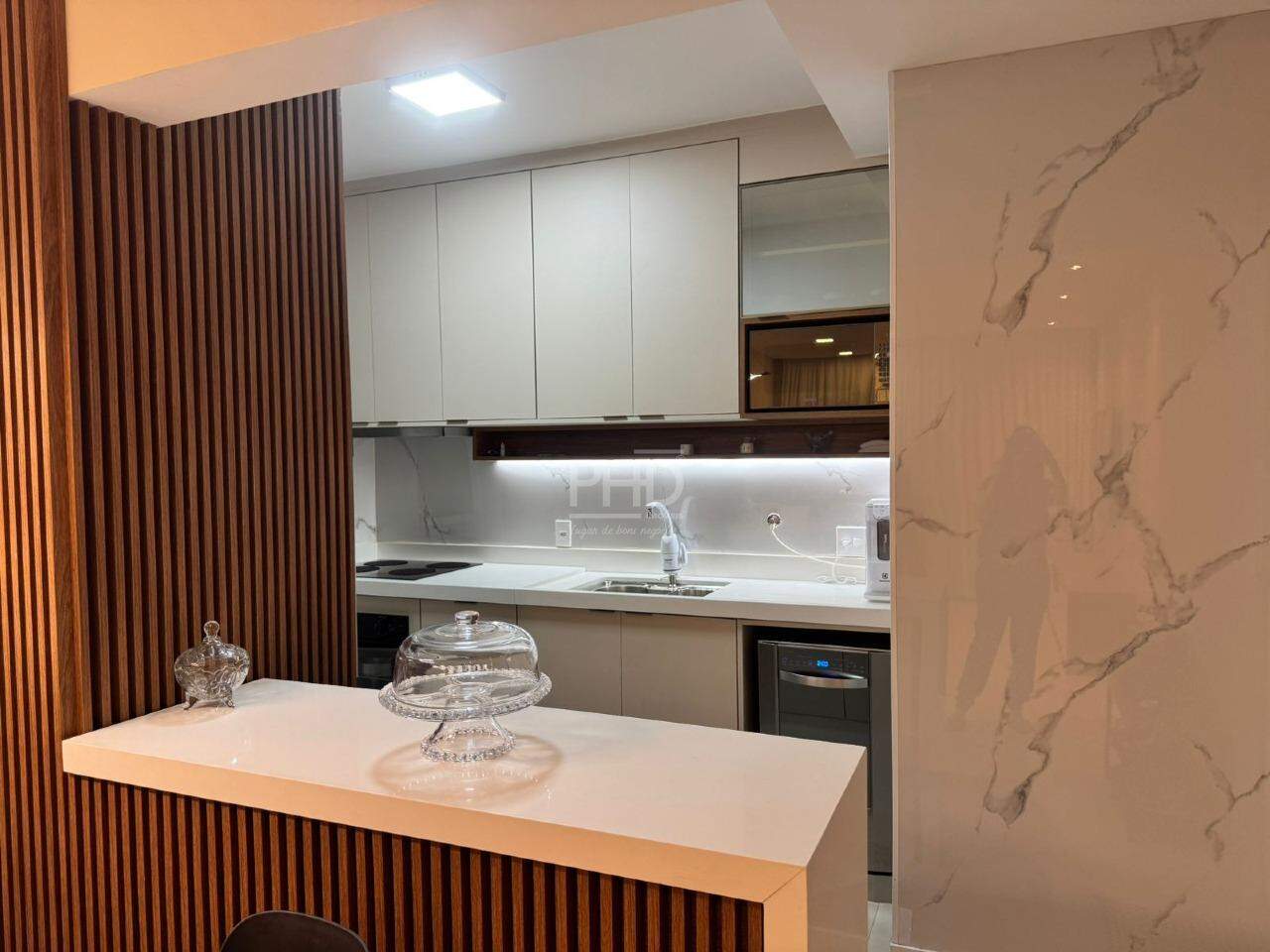 Apartamento à venda com 3 quartos, 91m² - Foto 8