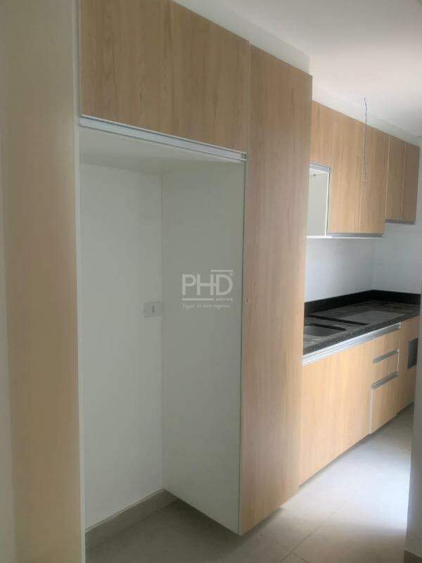 Apartamento para alugar com 2 quartos, 50m² - Foto 3