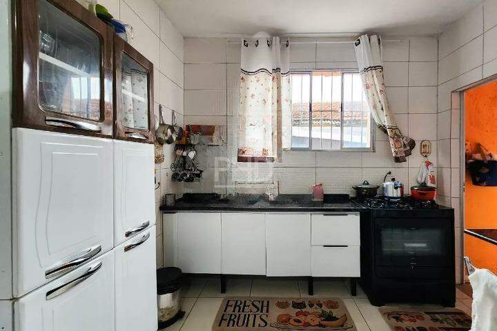 Sobrado para alugar com 3 quartos, 150m² - Foto 2