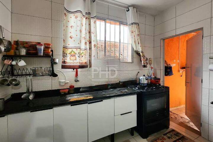 Sobrado para alugar com 3 quartos, 150m² - Foto 3