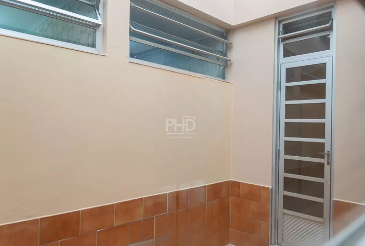 Casa para alugar com 3 quartos, 190m² - Foto 39
