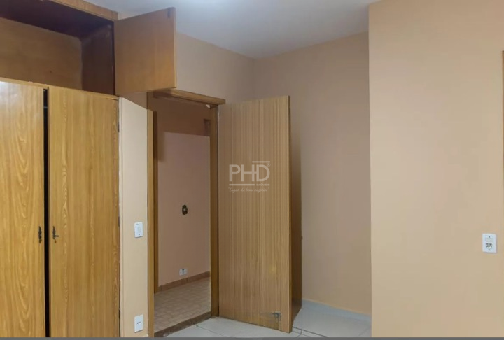 Casa para alugar com 3 quartos, 190m² - Foto 12