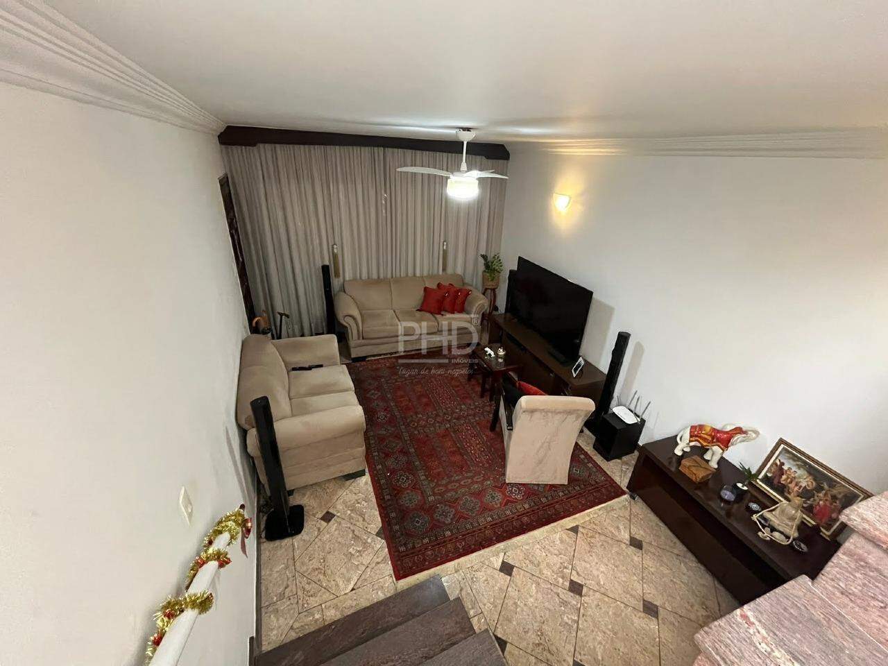 Sobrado, 3 quartos, 225 m² - Foto 1