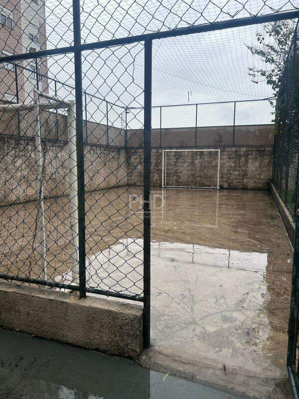 Apartamento para alugar com 2 quartos, 57m² - Foto 13