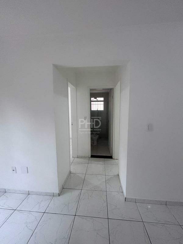 Apartamento para alugar com 2 quartos, 57m² - Foto 2
