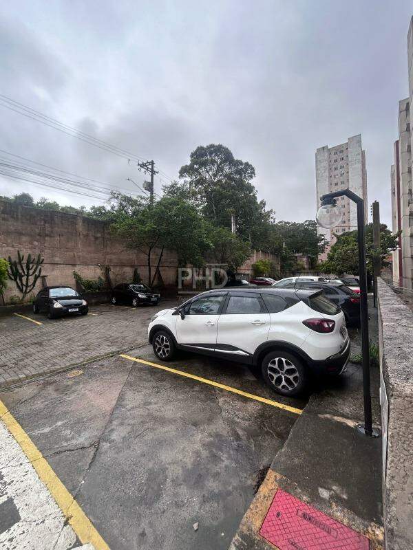 Apartamento para alugar com 2 quartos, 57m² - Foto 11