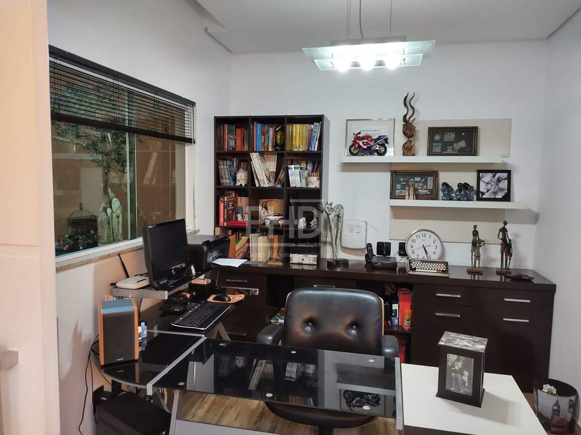 Sobrado para alugar com 3 quartos, 475m² - Foto 9