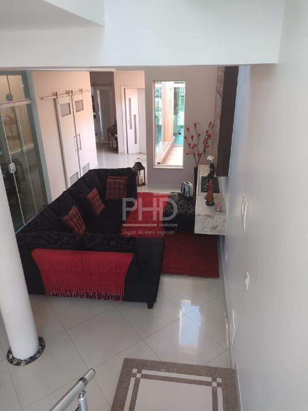 Sobrado para alugar com 3 quartos, 475m² - Foto 5