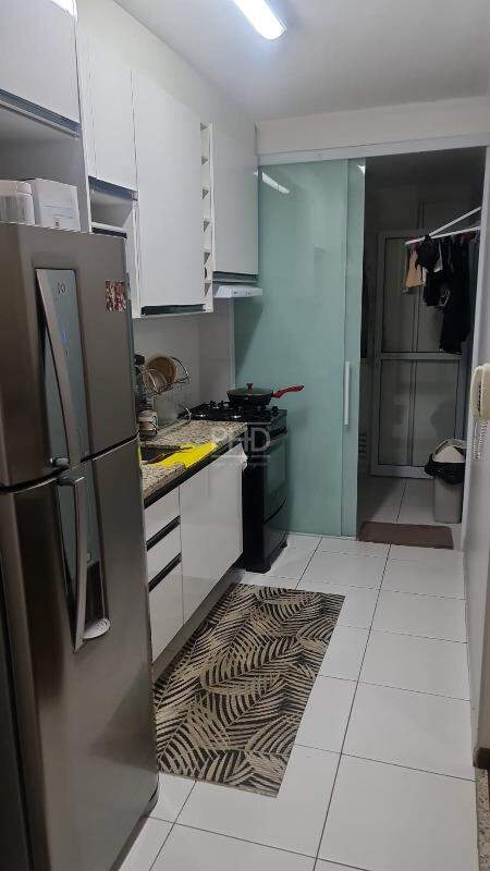 Apartamento para alugar com 2 quartos, 70m² - Foto 3
