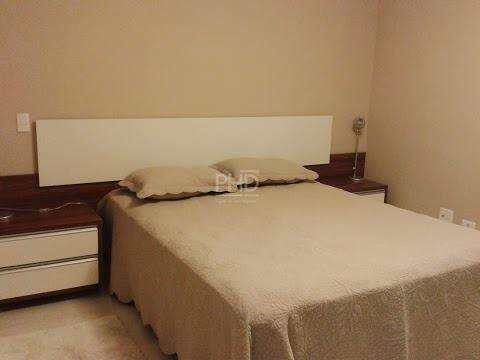 Apartamento para alugar com 1 quarto, 70m² - Foto 24