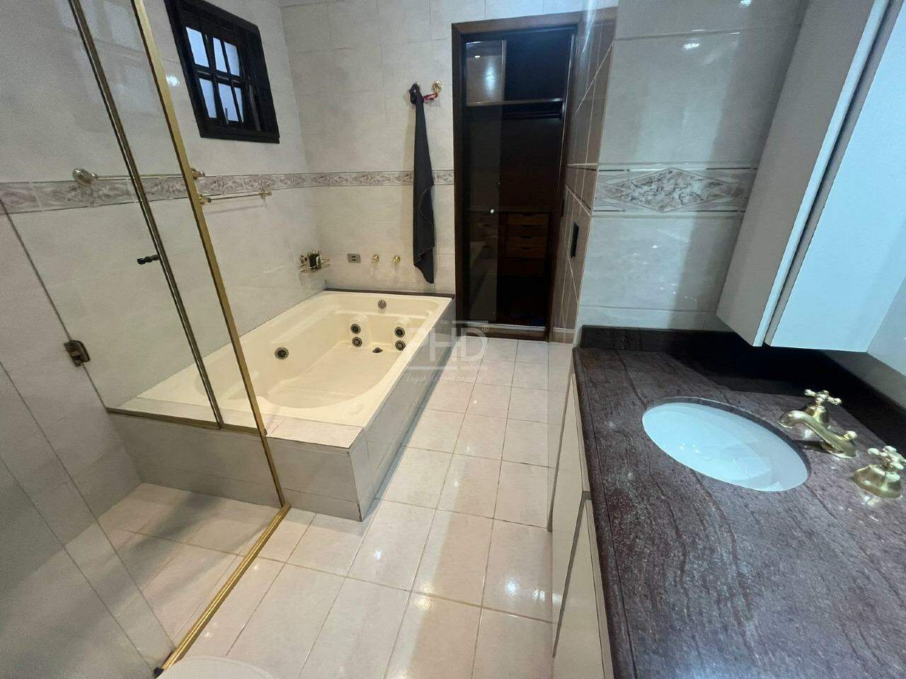 Casa para alugar com 2 quartos, 240m² - Foto 26
