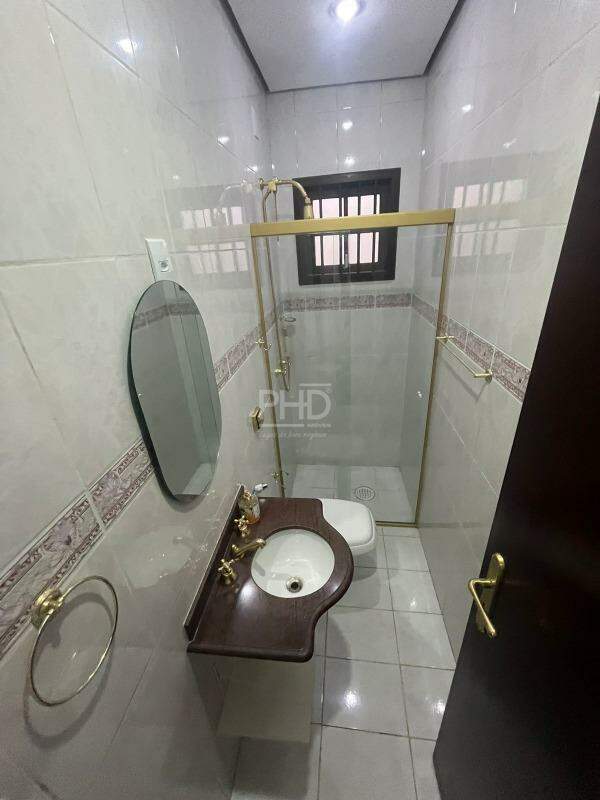 Casa para alugar com 2 quartos, 240m² - Foto 29