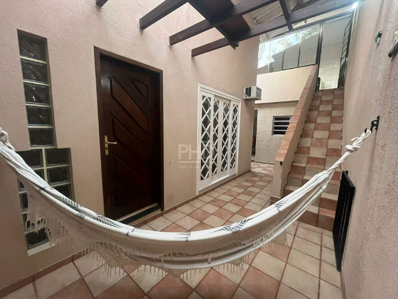 Casa para alugar com 2 quartos, 240m² - Foto 24