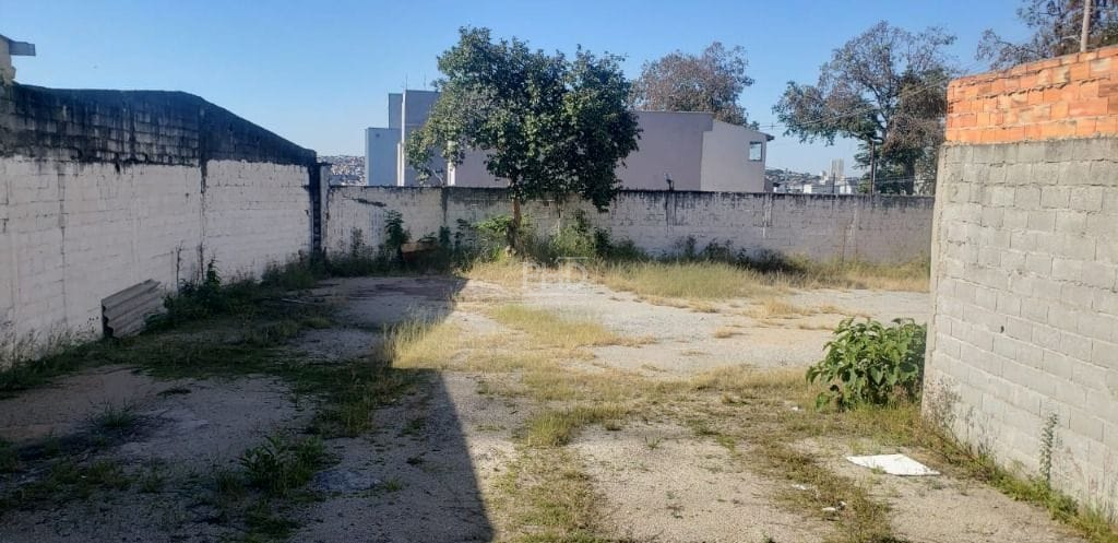 Terreno, 648 m² - Foto 1