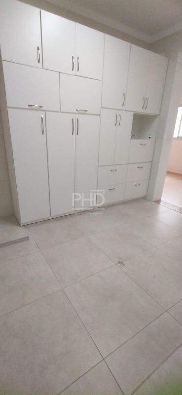Sobrado para alugar com 2 quartos, 199m² - Foto 2