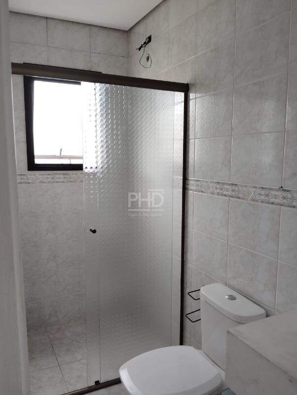 Apartamento para alugar com 2 quartos, 90m² - Foto 13