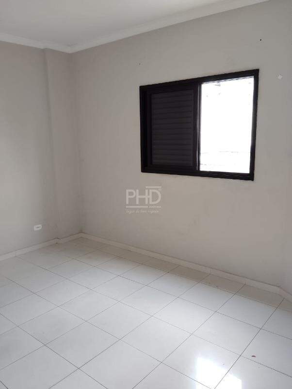 Apartamento para alugar com 2 quartos, 90m² - Foto 15
