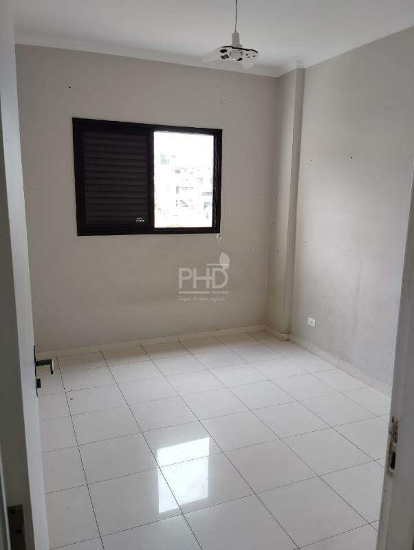 Apartamento para alugar com 2 quartos, 90m² - Foto 18