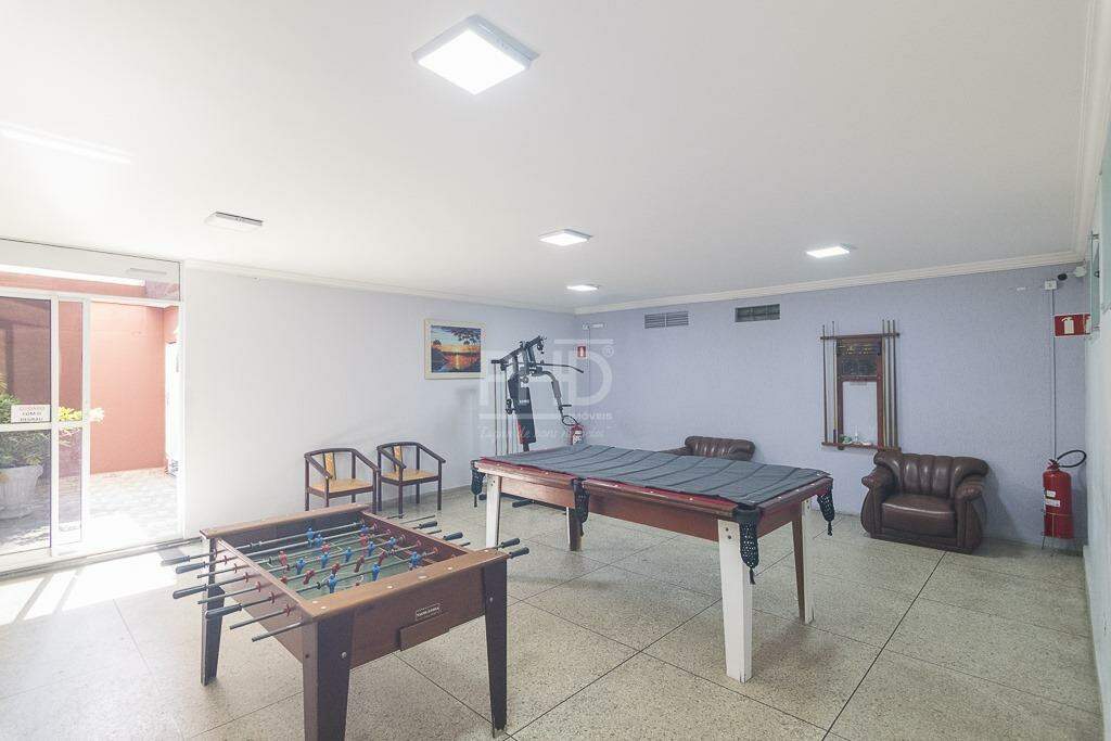 Apartamento para alugar com 3 quartos, 140m² - Foto 18