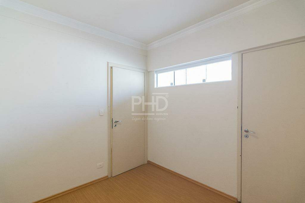 Apartamento para alugar com 3 quartos, 140m² - Foto 12