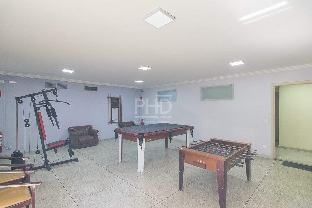Apartamento para alugar com 3 quartos, 140m² - Foto 37