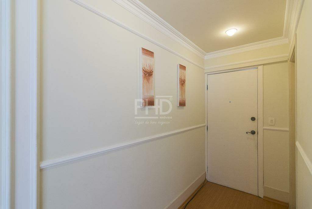Apartamento para alugar com 3 quartos, 140m² - Foto 16