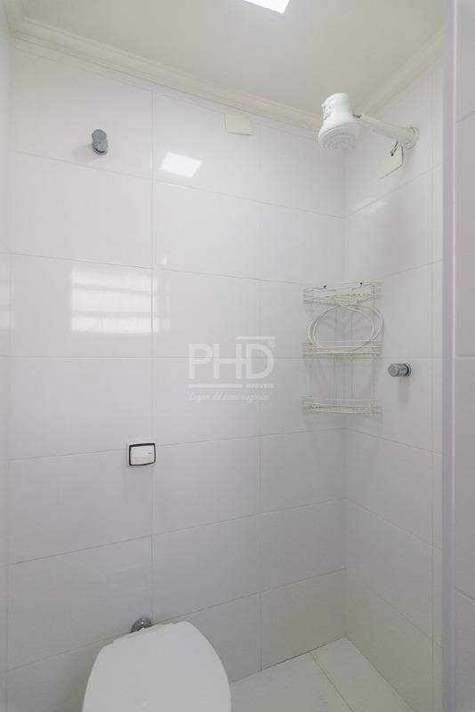 Apartamento para alugar com 3 quartos, 140m² - Foto 35